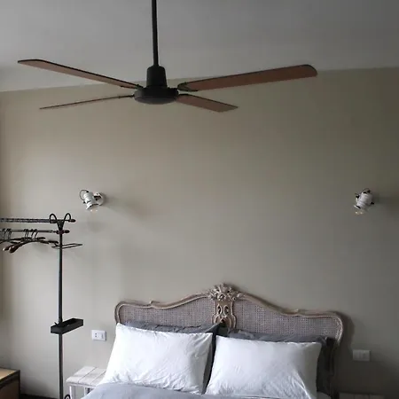 Piccola Emily Locazione Turistica * Turín