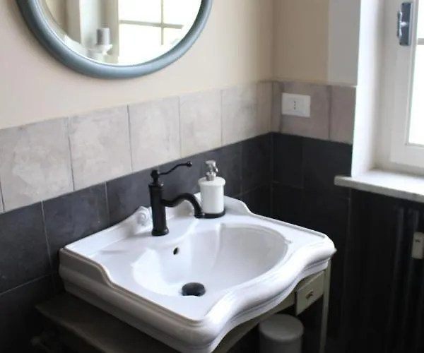 Piccola Emily Locazione Turistica טורינו